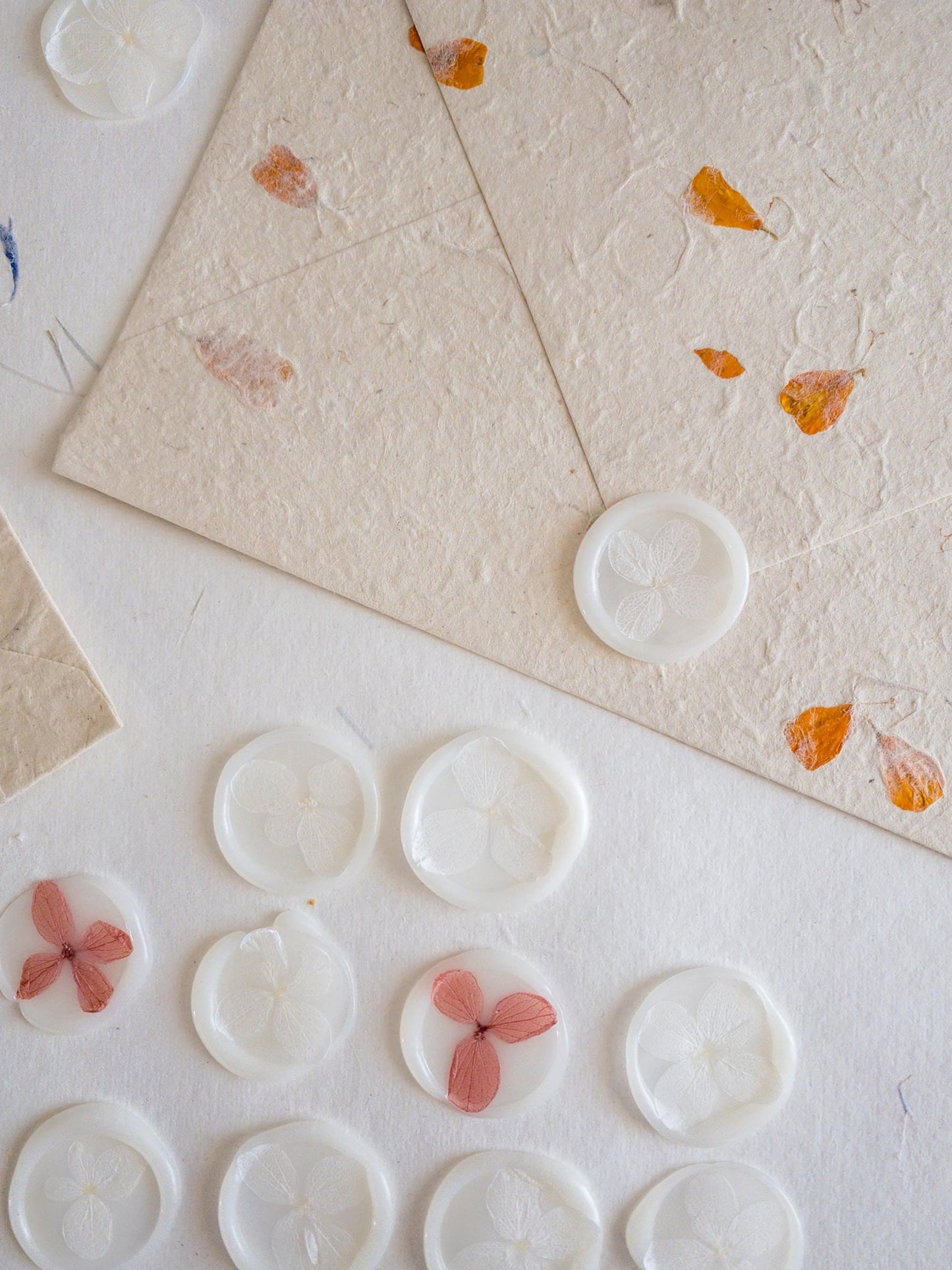Hydrangea Pressed flower Seals Stickers, Self Adhesive Wax Seals, flower Wax Seals, Invitation Wax Seals, Wedding Wax Seal Stickers