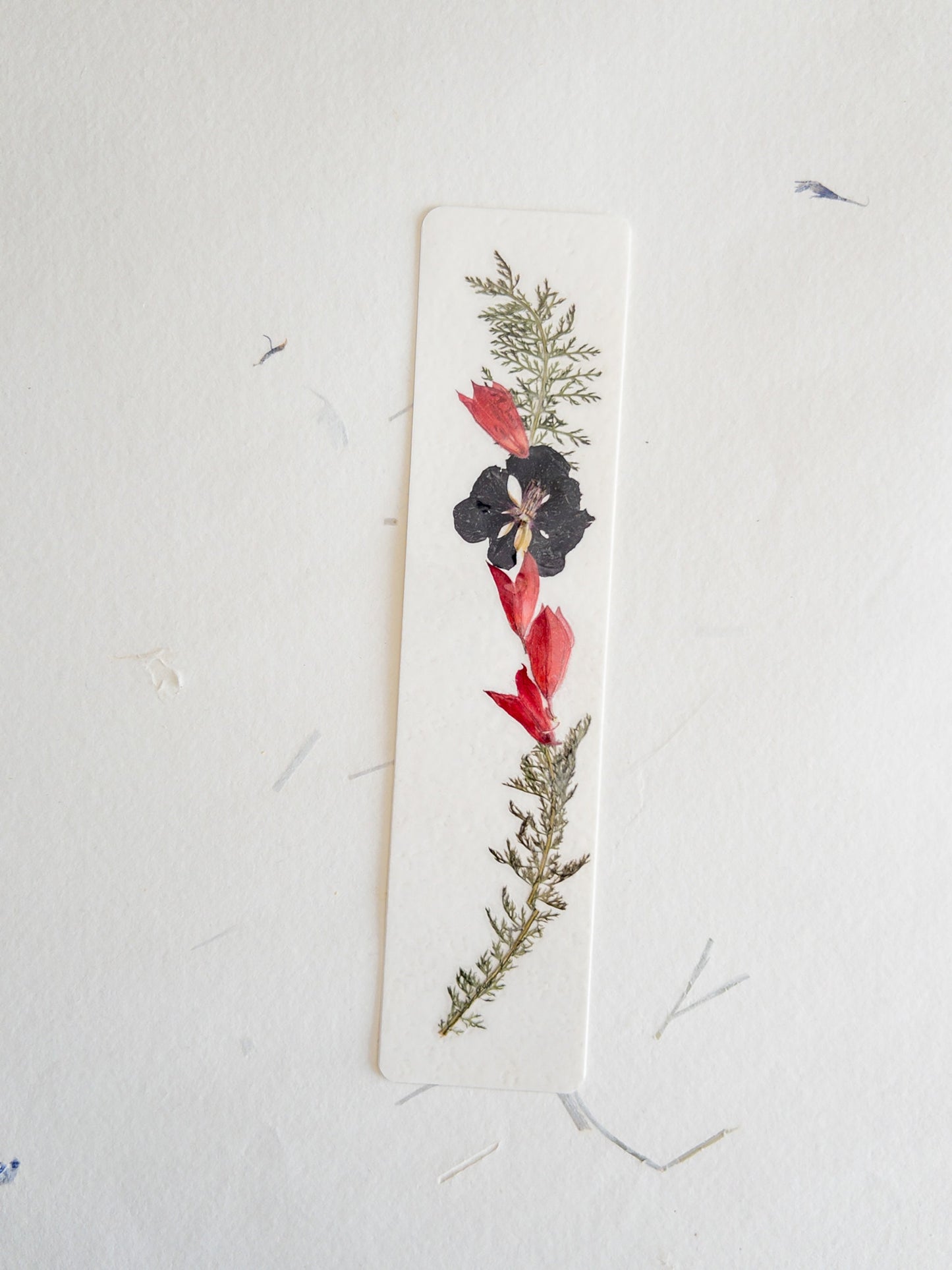 pressed flower bookmark, mixed flowers, handmade bookmark, gift, dried flower, fleur séchée , marque page