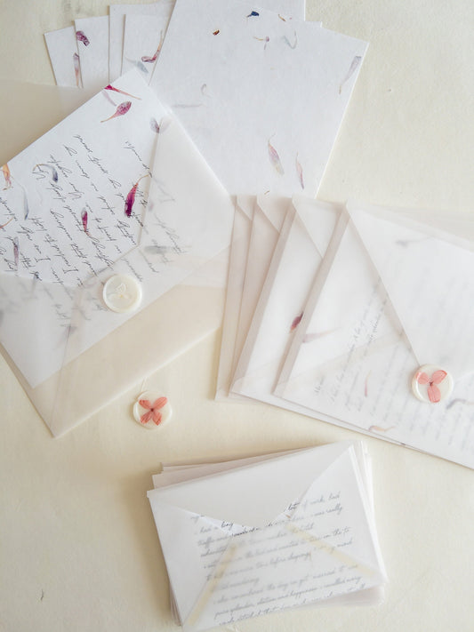 SET OF FIVE, Vellum Envelopes with Handmade Paper,AsterFlower, real pressed flower A5 & A6, Invitation Paper, inkjet paper,Papier Fait Main