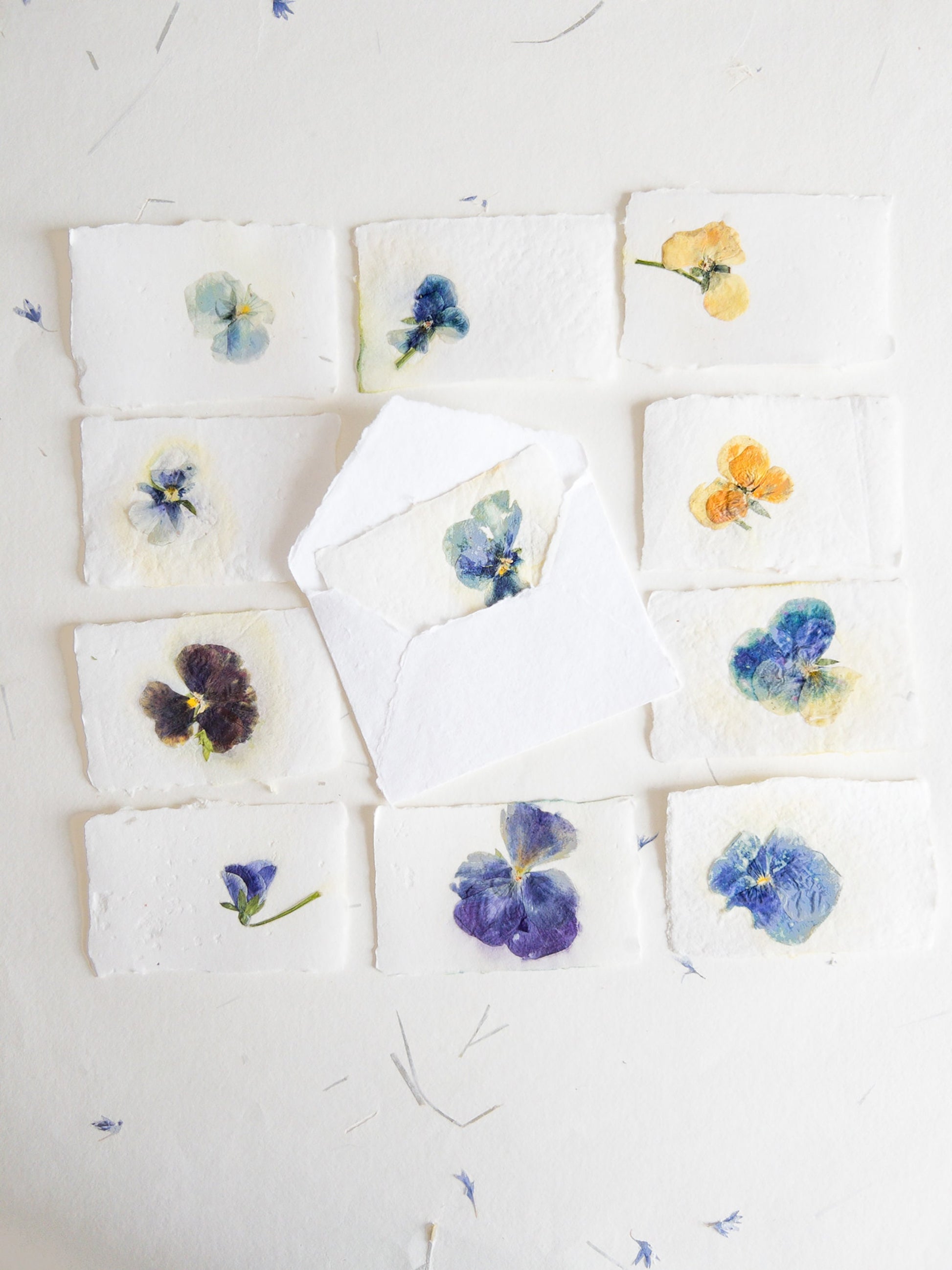 Pansy Pressed flower card, pressed flower stationary ,violet Invitation Paper, Calligraphy Paper, Papier Fait Main, handmade envelope