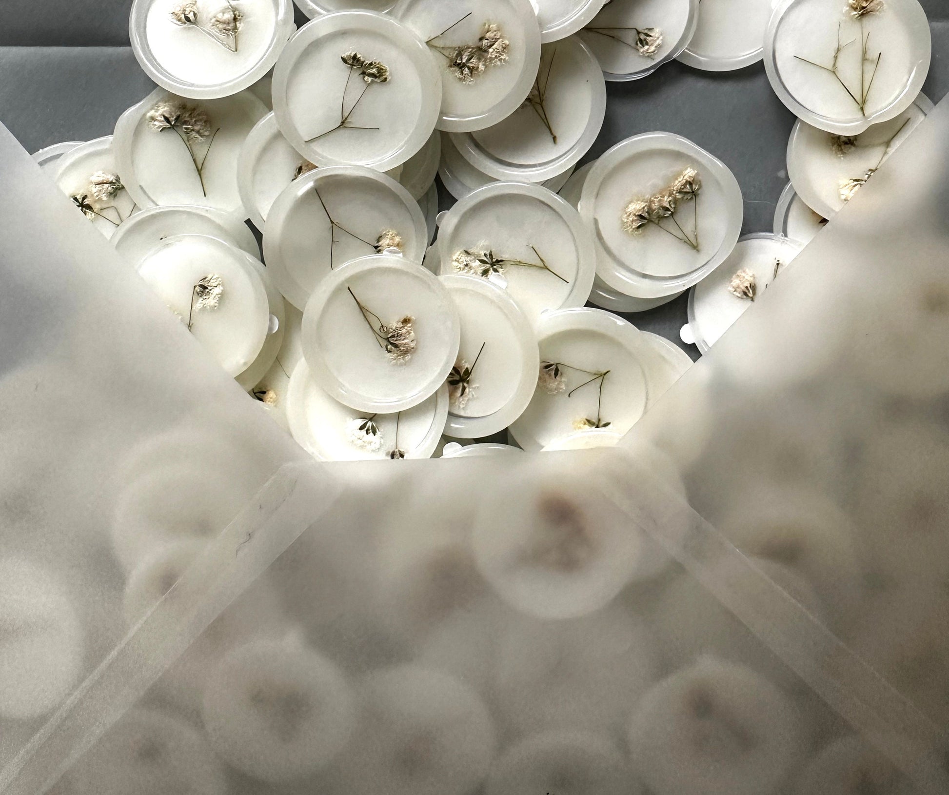 Baby Breath Pressed flower Seals, Self Adhesive Wax Seals, wedding DIY, flower Wax Seals, Invitation Wax Seals, Wedding Wax Seal Stickers