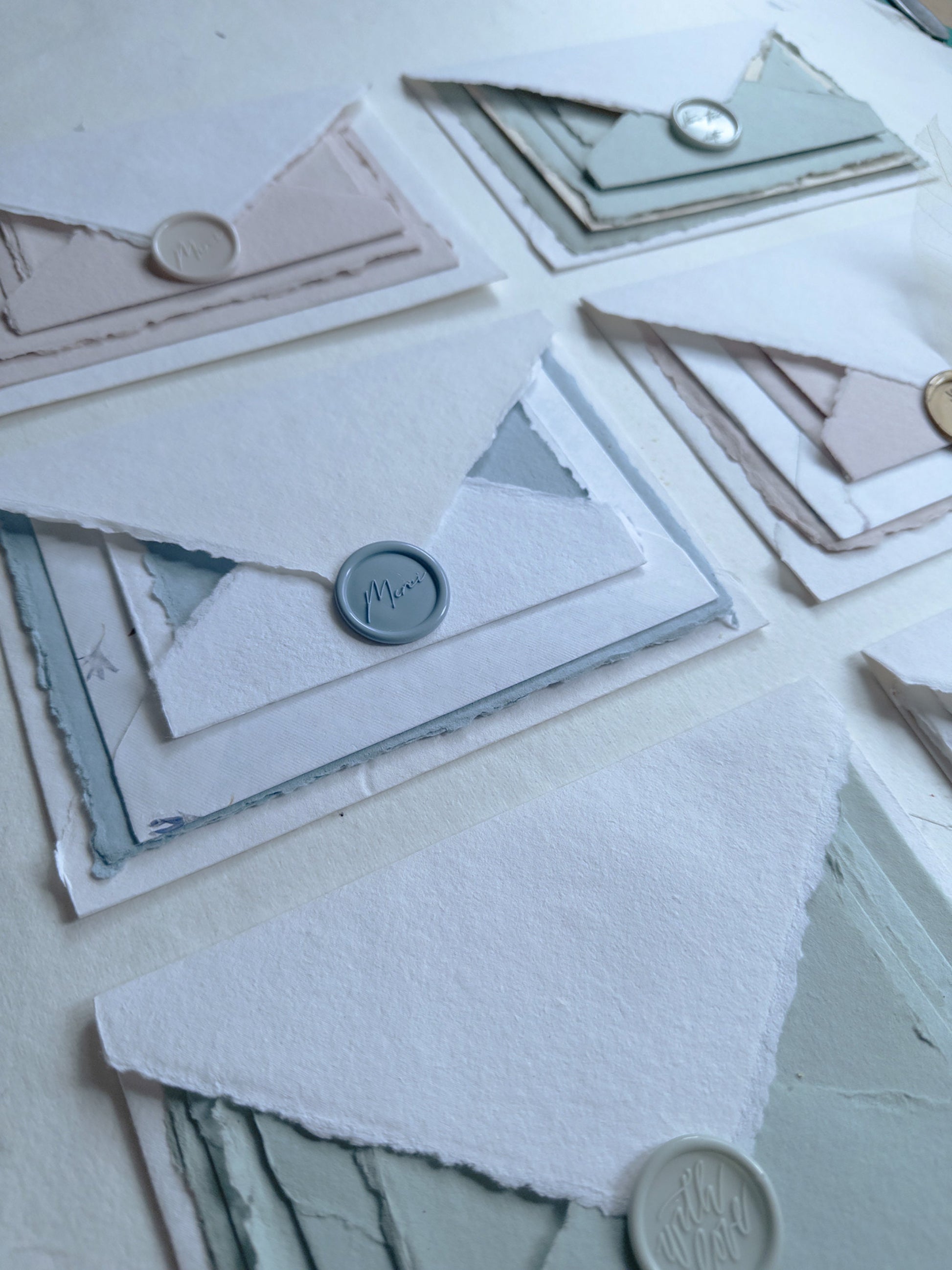 Set of 10 A6, 5x7 paper multiple color Handmade Deckle Edge Paper and envelope, 4 BAR Paper, Handmade Cotton Rag Envelopes, papier coton