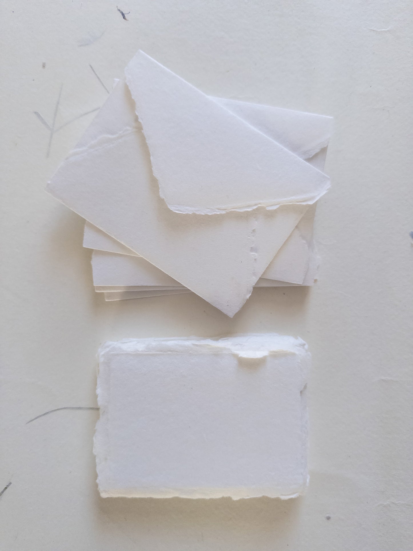 Pack of 10 Assorted sizes WHITE DECKLE EDGE Paper, multiple sizes Handmade paper and envelope, Handmade Cotton Rag Envelopes, papier coton
