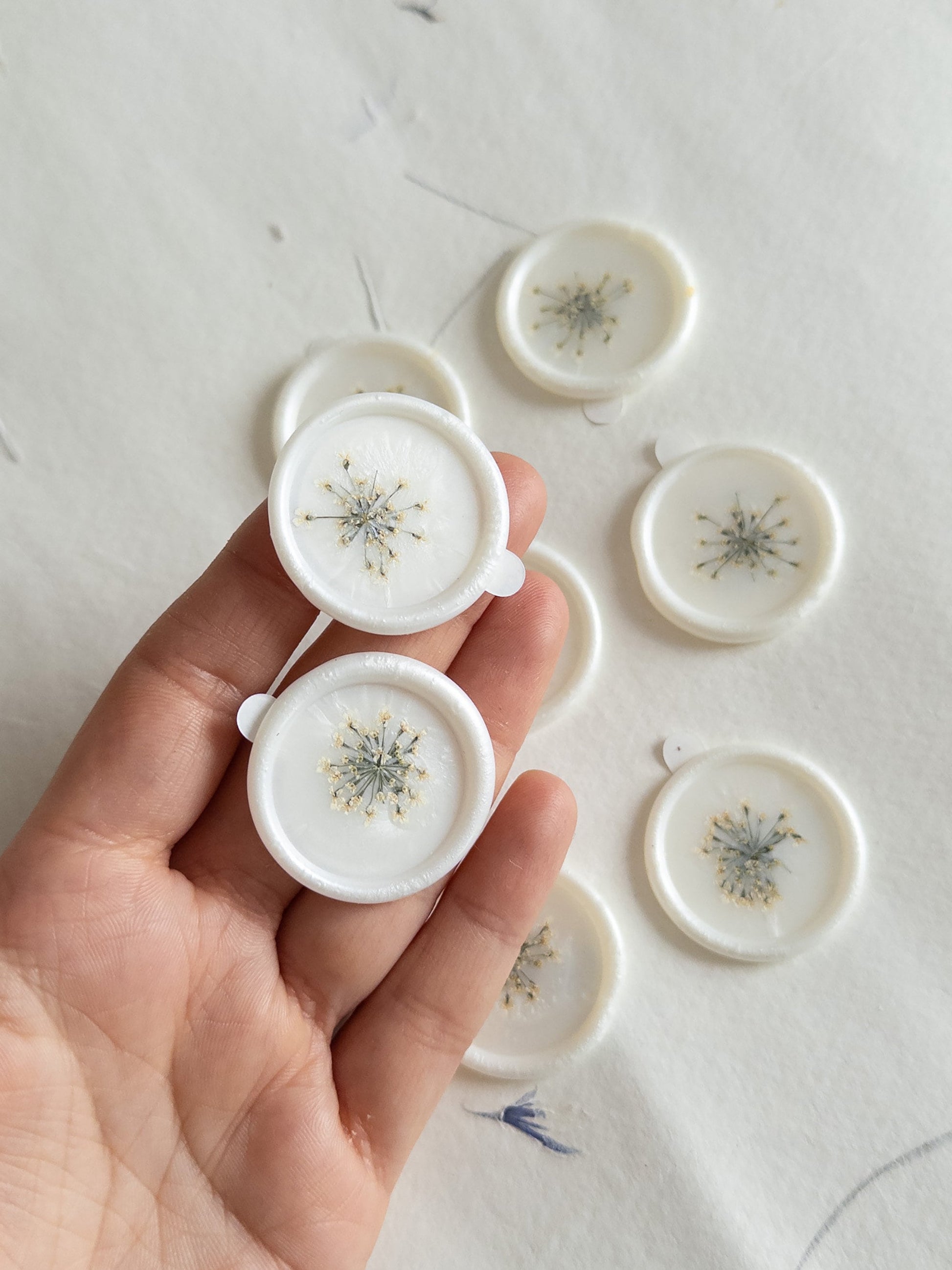 Queen Ann&#39;s lace flower wax seal