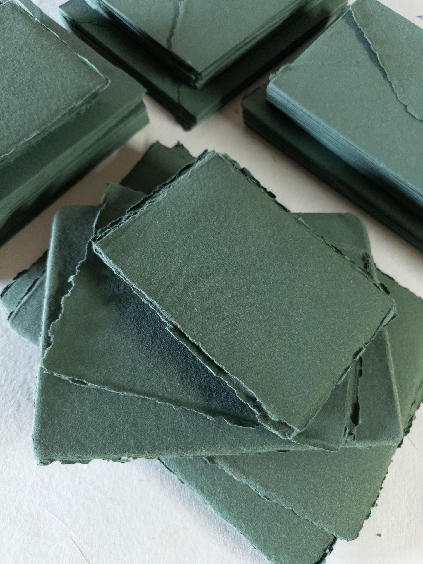Pack of 10 Forest Green Deckle Edge Paper & Handmade Cotton Rag Envelopes - Assorted Sizes, Deep Green Stationery, Papier Coton, faire part