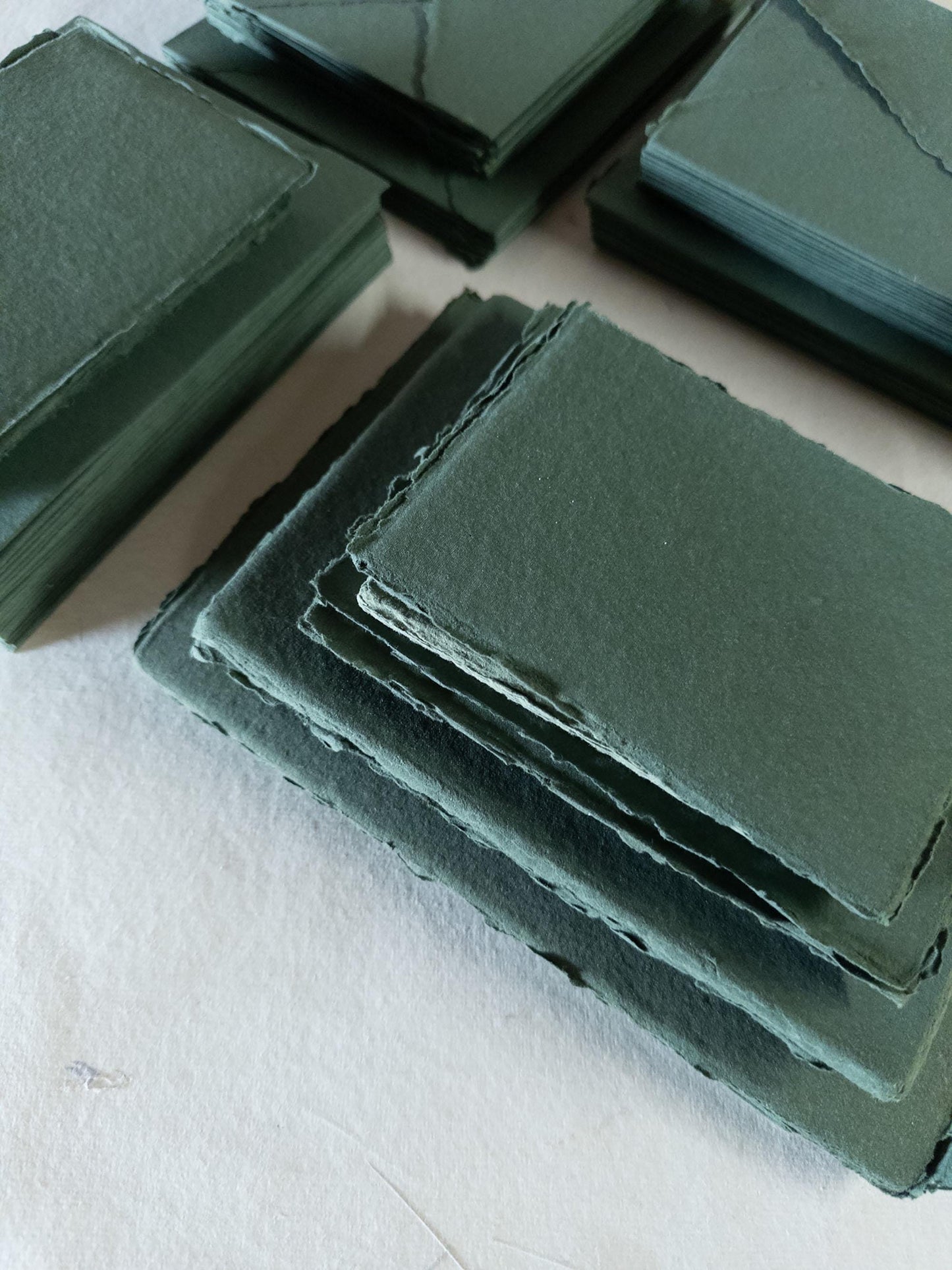 Pack of 10 Forest Green Deckle Edge Paper & Handmade Cotton Rag Envelopes - Assorted Sizes, Deep Green Stationery, Papier Coton, faire part