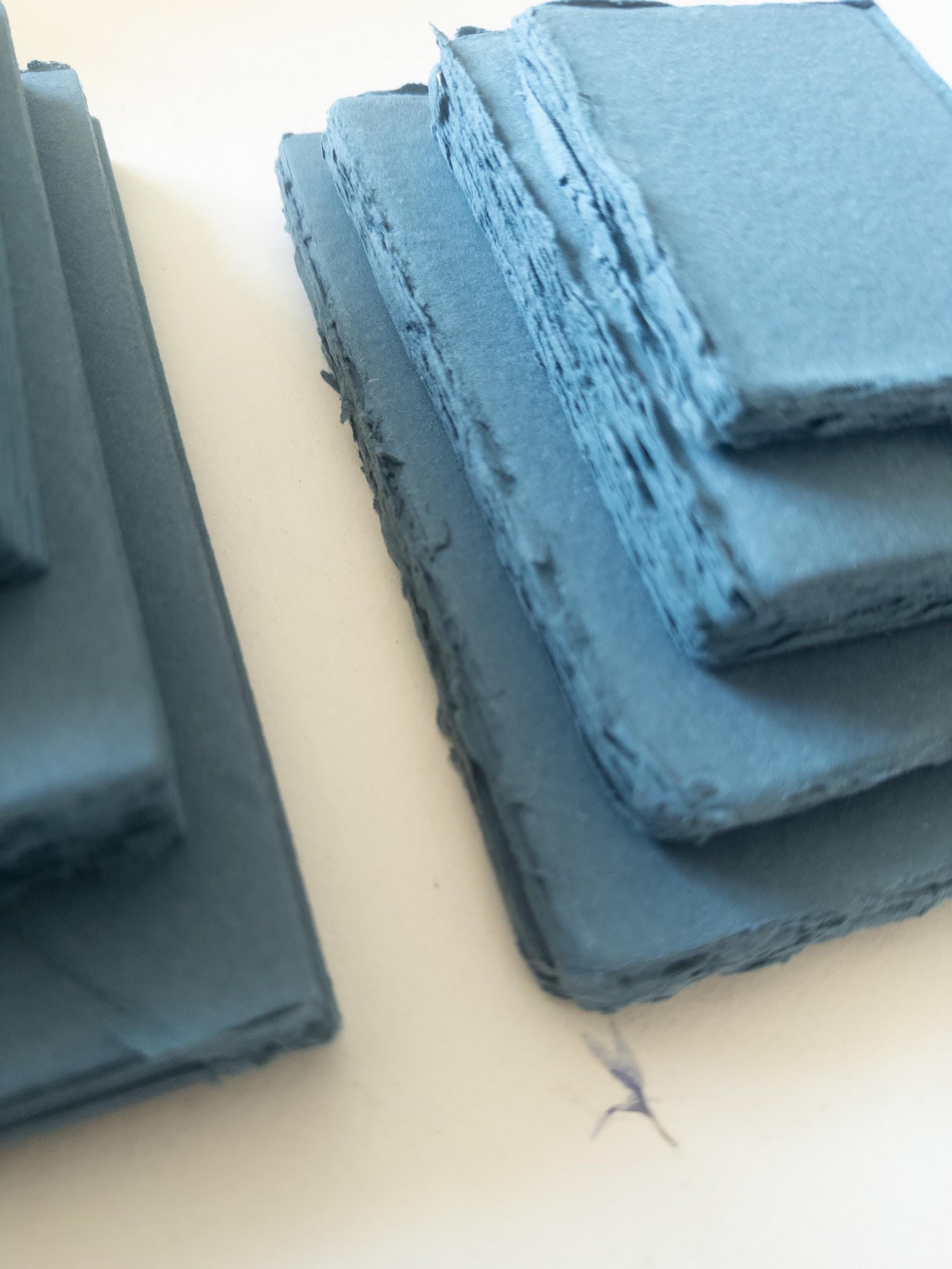 Teal paper Pack of 10 Handmade Beige Cotton Rag Paper & Envelopes – Deckle Edge, Teal Stationery,papier sarcelle, Faire-Part, Papier Coton