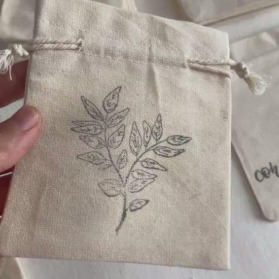 SET OF 10 cotton gift bags. warm white Fustian cotton sachets for Gifts or jewellery Pouches. Wedding party gift. Bag for wedding favor.