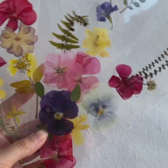 Transparent pressed flower bookmark, mixed flowers, handmade bookmark, gift, dried flower, fleur séchée , marque page laminated bookmark