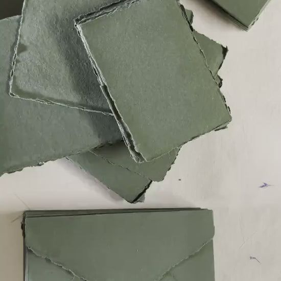 Pack of 10 Forest Green Deckle Edge Paper & Handmade Cotton Rag Envelopes - Assorted Sizes, Deep Green Stationery, Papier Coton, faire part